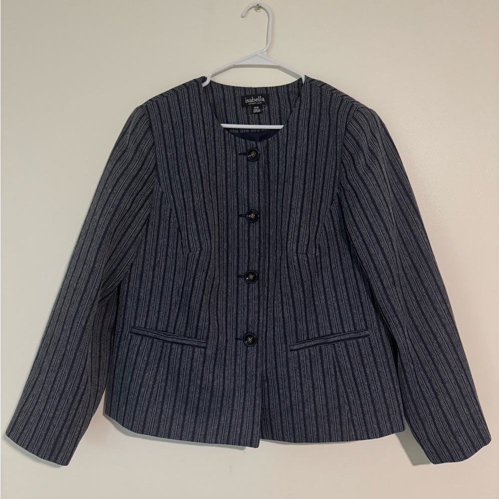 Isabella Tailored Blazer with Modern Collarless Design